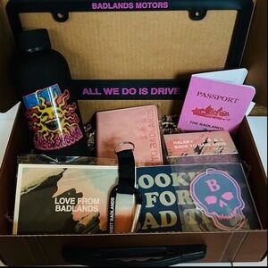 NEW!! Halsey Back To The Badlands, The Tour Official VIP Gift Box (NWT)